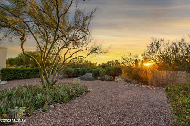 4941 E Mission Hill Place, Tucson, AZ 85718