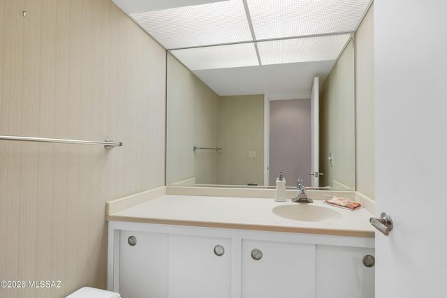 4941 E Mission Hill Place, Tucson, AZ 85718