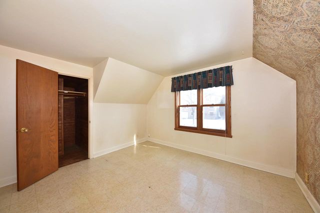 10308 W Washington STREET, West Allis, WI 53214