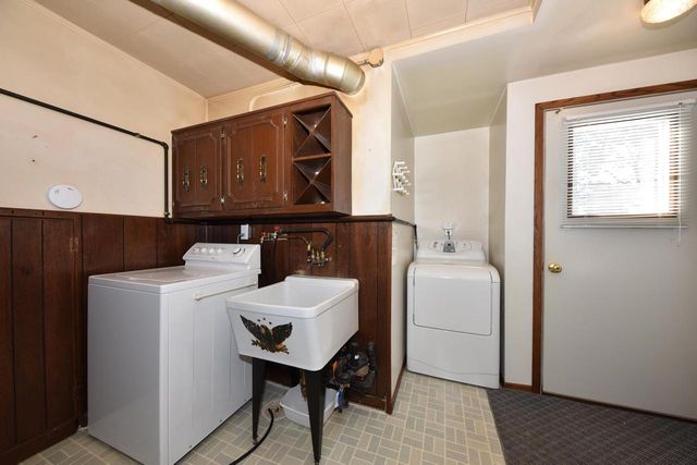 10308 W Washington STREET, West Allis, WI 53214