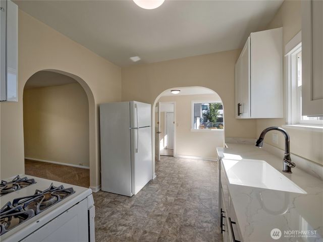 1615 E Wright Avenue, Tacoma, WA 98404
