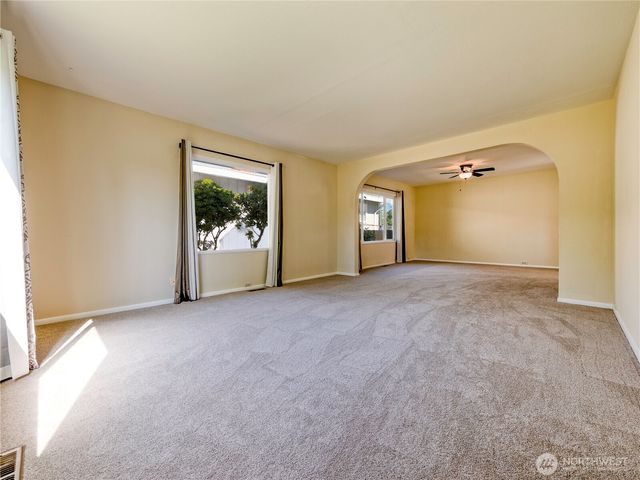 1615 E Wright Avenue, Tacoma, WA 98404