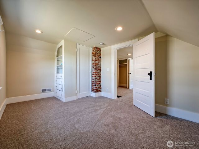 1615 E Wright Avenue, Tacoma, WA 98404