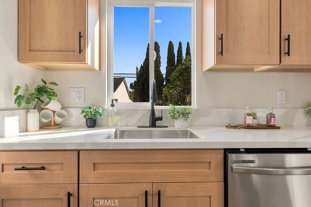 6200 W 85th, Los Angeles, CA 90045