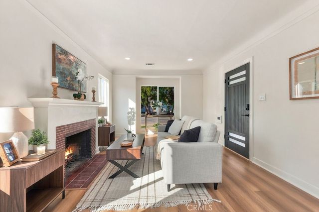 6200 W 85th, Los Angeles, CA 90045