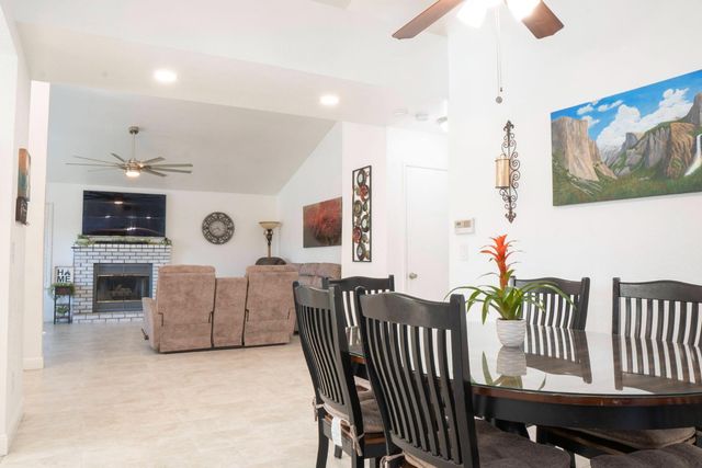 121 Magnolia Avenue, Clovis, CA 93611