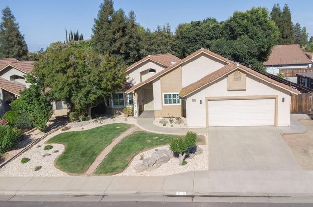 121 Magnolia Avenue, Clovis, CA 93611