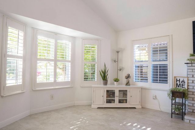 121 Magnolia Avenue, Clovis, CA 93611