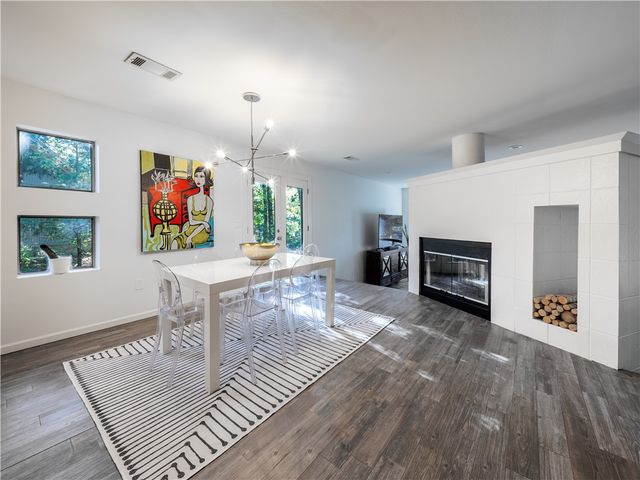 3215 Wroxton Court, Fayetteville, AR 72703