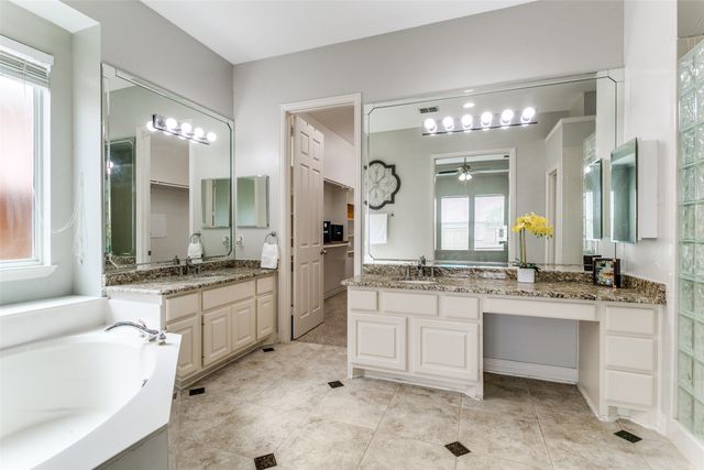 869 Winchester Drive, Lewisville, TX 75056