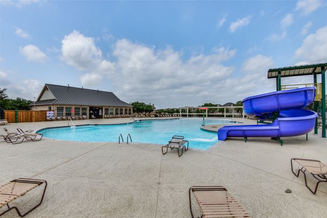 869 Winchester Drive, Lewisville, TX 75056