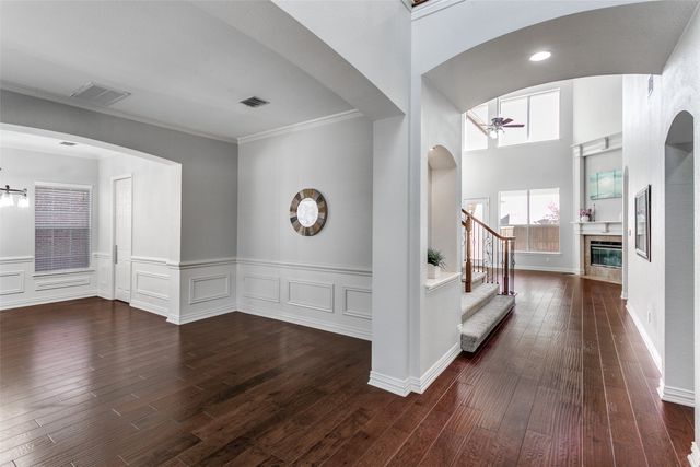 869 Winchester Drive, Lewisville, TX 75056