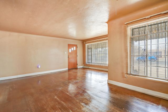 544 Cagua Drive SE, Albuquerque, NM 87108