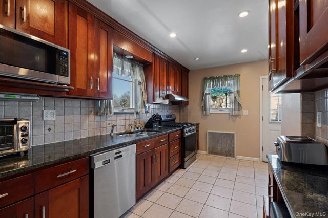 24011 88th Avenue, Bellerose, NY 11426