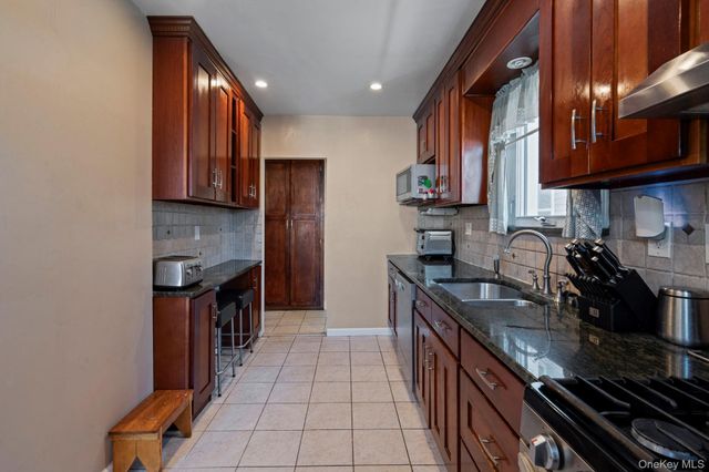 24011 88th Avenue, Bellerose, NY 11426