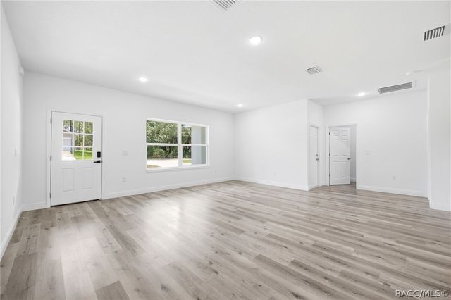 3428 W Cushion Drive, Citrus Springs, FL 34433
