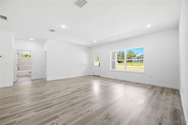 3428 W Cushion Drive, Citrus Springs, FL 34433