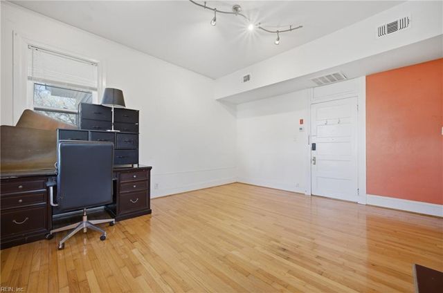 1055 Cambridge Cres Apt 4, Norfolk, VA 23508