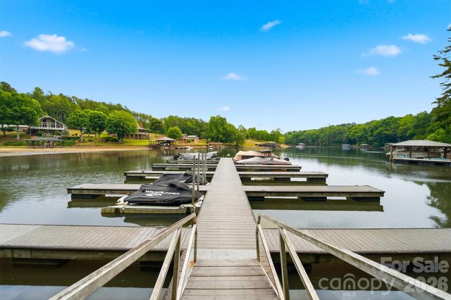 6180 Plantation Pointe Drive 57, Granite Falls, NC 28630