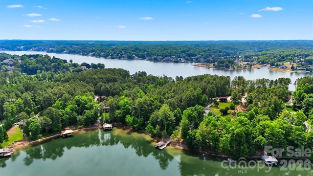 6180 Plantation Pointe Drive 57, Granite Falls, NC 28630