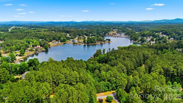 6180 Plantation Pointe Drive 57, Granite Falls, NC 28630