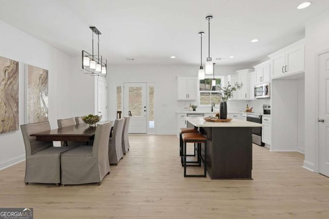 3705 Ronny Way, Gainesville, GA 30506