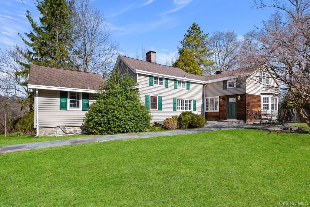 75 Old Minisink Trail, Goshen, NY 10924