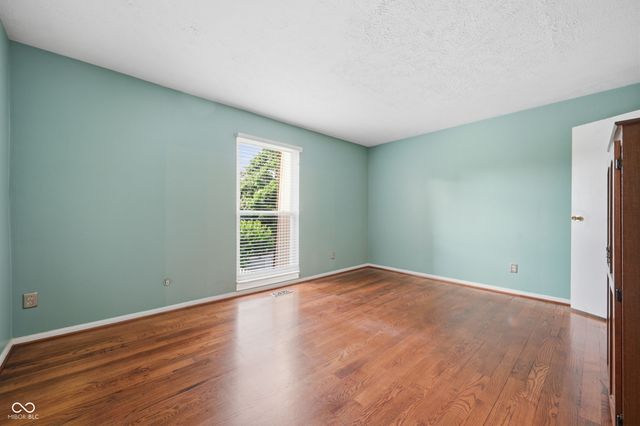 7447 Country Brook Drive, Indianapolis, IN 46260