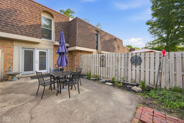 7447 Country Brook Drive, Indianapolis, IN 46260