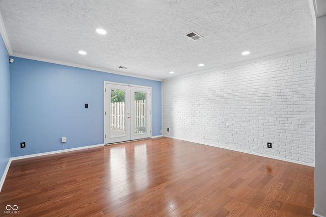 7447 Country Brook Drive, Indianapolis, IN 46260