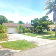 1621 42nd St, West Palm Beach, FL 33407