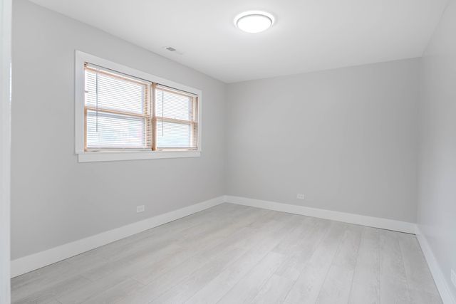 7500 W Addison Street 1-S, Chicago, IL 60634