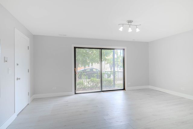 7500 W Addison Street 1-S, Chicago, IL 60634