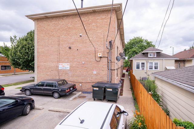 7500 W Addison Street 1-S, Chicago, IL 60634