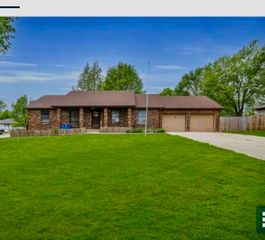 1404 S Grand Avenue, El Dorado Springs, MO 64744