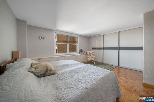 2200 N Central Road 6H, Fort Lee, NJ 07024