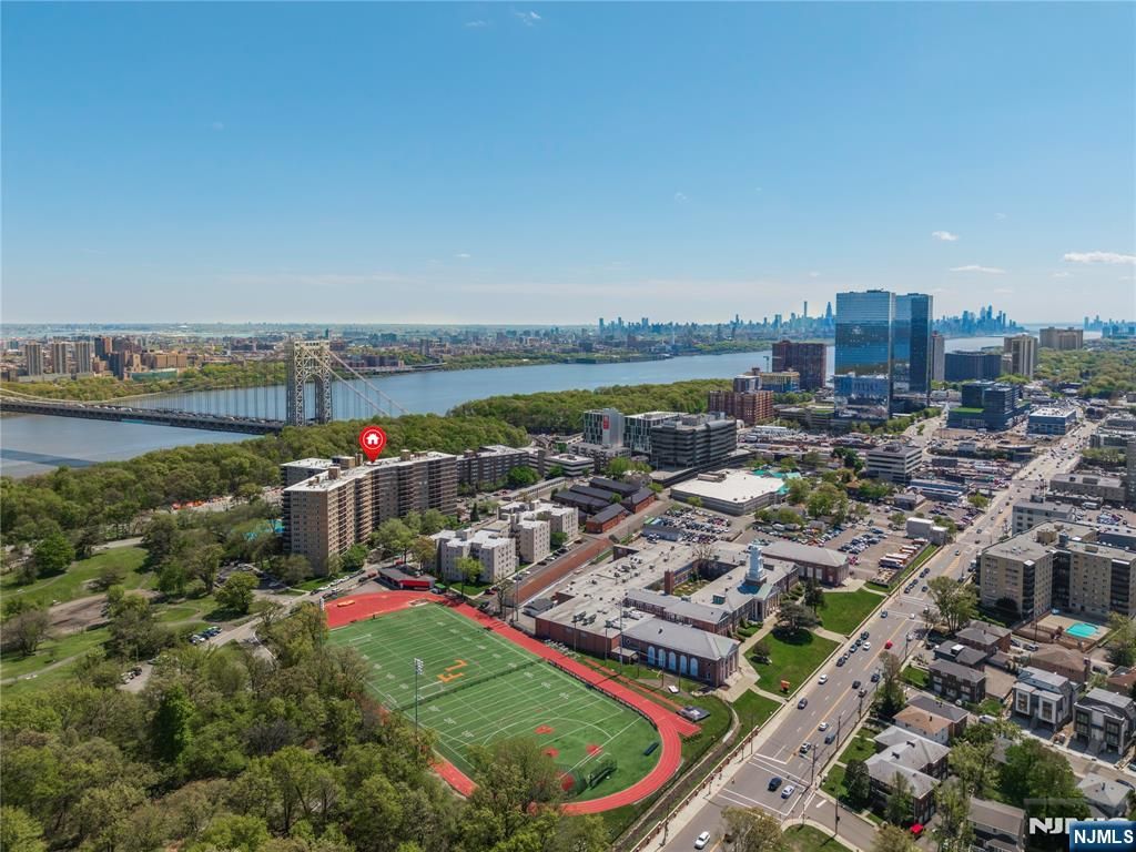 2200 N Central Road 6H, Fort Lee, NJ 07024
