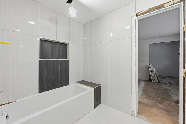 2026 NE 32nd Ave, Fort Lauderdale, FL 33305