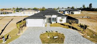 909 Santa Barbara BLVD N, Cape Coral, FL 33993