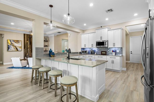 2521 Vicara Court, Royal Palm Beach, FL 33411