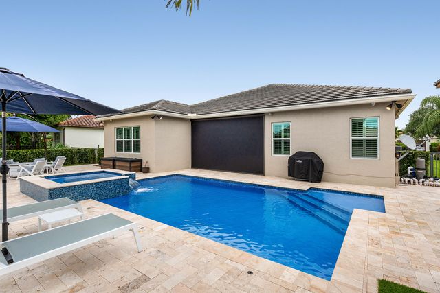 2521 Vicara Court, Royal Palm Beach, FL 33411