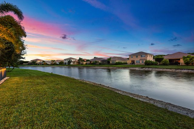 2521 Vicara Court, Royal Palm Beach, FL 33411