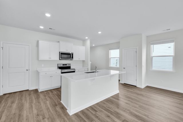 8039 Precious Court, Ravenel, SC 29470