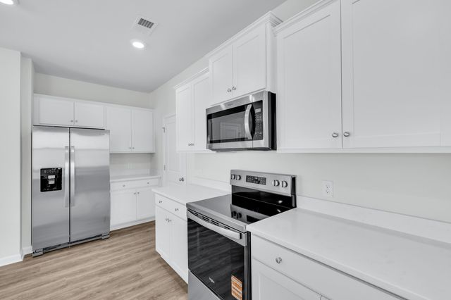 8039 Precious Court, Ravenel, SC 29470