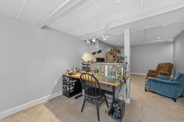 147 Centre Ave 147, Abington, MA 02351