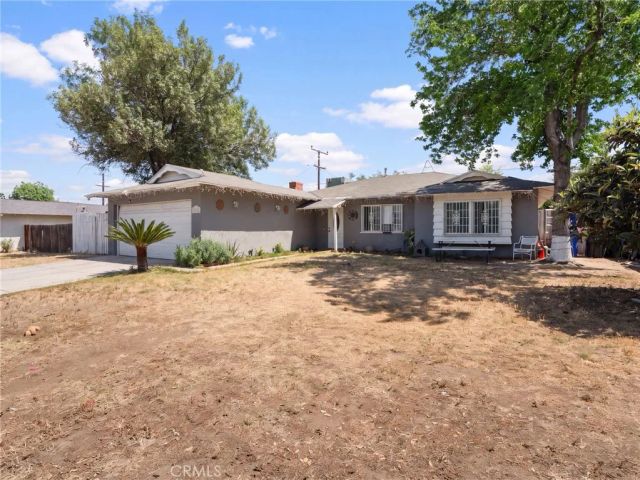 2795 W Victoria St, Rialto, CA 92376