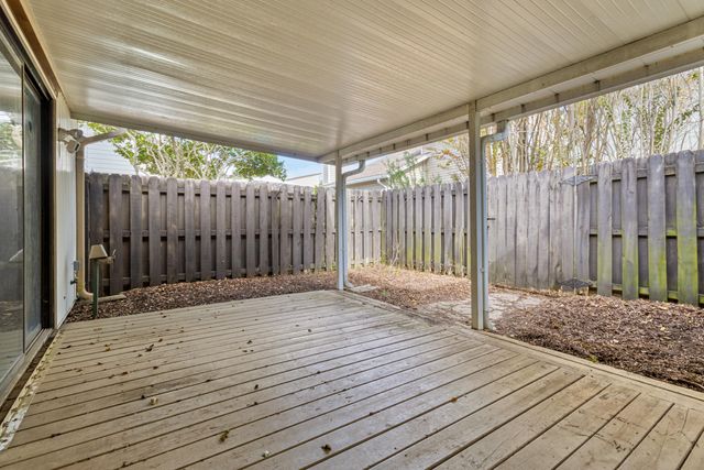 807 Holbrook Circle, Fort Walton Beach, FL 32547