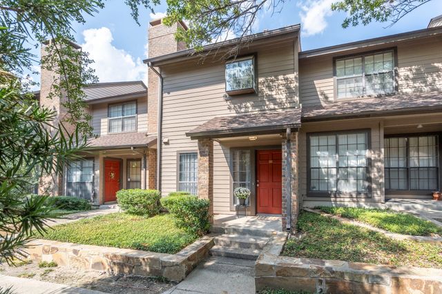 9910 Royal Lane 1105, Dallas, TX 75231