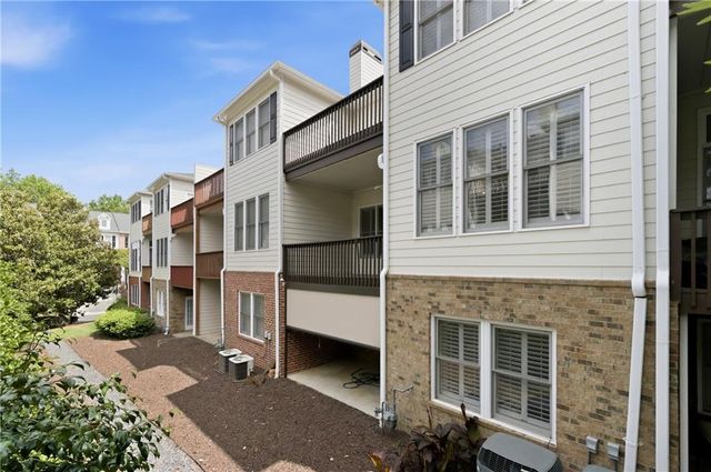 5858 Riverstone Circle 13, Atlanta, GA 30339