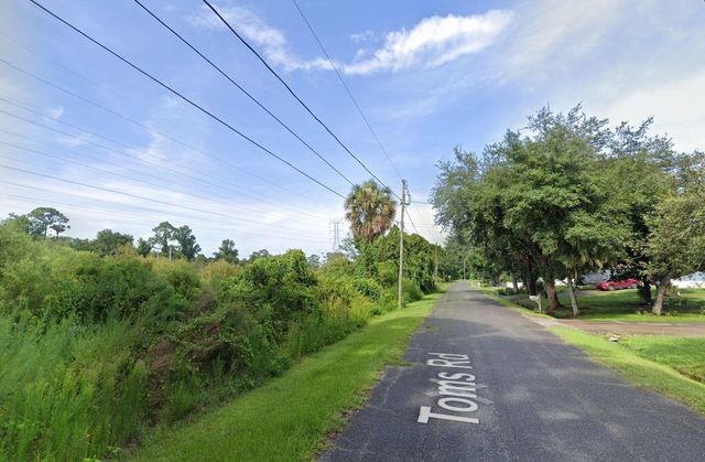 266 Toms Road, Debary, FL 32713